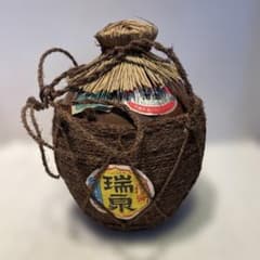 瑞穂 泡盛 未開栓 縄巻き 食品 : [泡盛/沖縄県] 720ml 古酒ロイヤル瑞穂43度 瑞穂 Amazon.co.jp: 沖縄 古酒 甕 三升 5400ml 43度 壺 その他