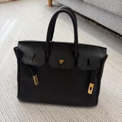 ブラック レザー ハンドバッグ ゴールド金具のサムネイル