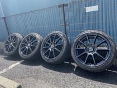 シュナイダー 18X7.0J 114.3 5H +48タイヤ付のサムネイル