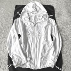 sacai サカイ マウンテンシャツパーカー ジャケット 白 コットン sacai サカイ マウンテンシャツパーカー ジャケット 白 コットン