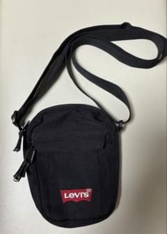 Levi's 黒 ショルダーバッグのサムネイル