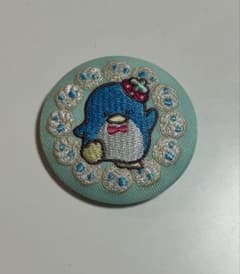 サンリオシークレット刺繍缶バッジ　タキシードサムのサムネイル