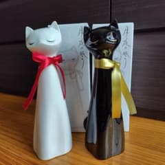 月夜の眠り黒/白猫ボトル2本セット！ レア日本酒 千代寿 純米吟醸『月夜の眠り』白猫＆黒猫ボトル2本セット - メルカリ