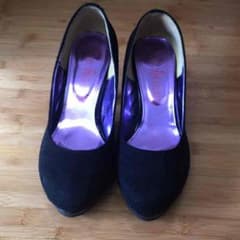 美品  ヒールパンプスのサムネイル