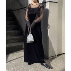 【完売品・新品未使用】カプリシュレマージュ ワンピース ベージュ 結婚式 二次会 完売品・新品未使用】カプリシュレマージュ ワンピース ベージュ 結婚