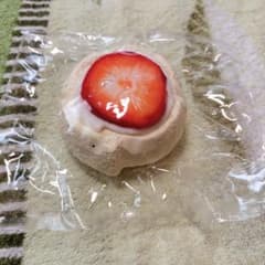 kikisquishy アップルパイは甘くない ロールケーキのサムネイル