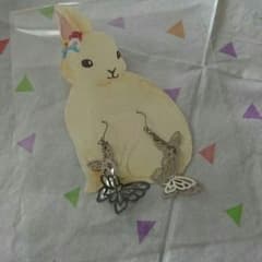 ピアスのサムネイル
