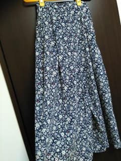 GUの花柄ワイドパンツのサムネイル