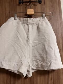 H&M リネンブレンド ショートパンツ ベージュ Mのサムネイル