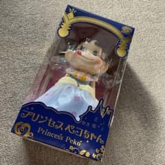 処分価格‼️不二家 プリンセスペコちゃん(箱入り) - メルカリ