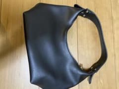 リエディ  鞄のサムネイル