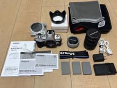 OLYMPUS E-M10 Mark IV ★予備バッテリー及び備品付きのサムネイル