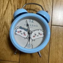 ちいかわ 目覚まし時計【ブルー】 - メルカリ
