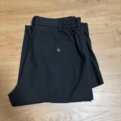 UNIQLOタックワイドパンツのサムネイル