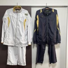 ミズノプロ　2着　ジャージ上下セットのサムネイル