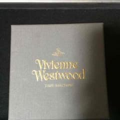 Vivienne Westwood（ヴィヴィアンウエストウッド）のサムネイル