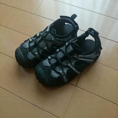 ☆キッズ メッシュサンダル 14cm☆のサムネイル