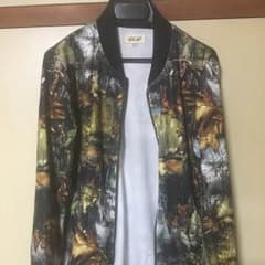 総柄のジャケットのサムネイル