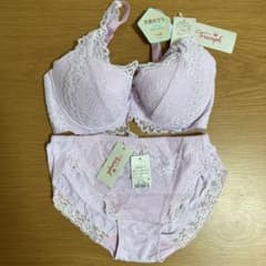 トリンプ 天使のブラ スリムライン ブラレットデザイン　ブラ＋ショーツセットのサムネイル