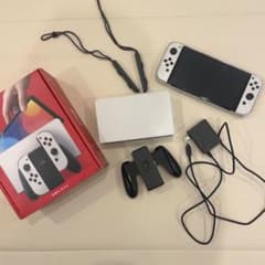 Nintendo Switch 有機ELモデル ホワイトのサムネイル