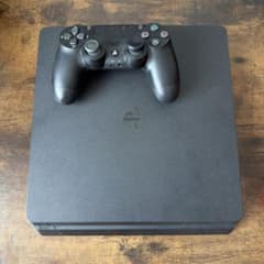 PlayStation 4 本体 コントローラー付きのサムネイル