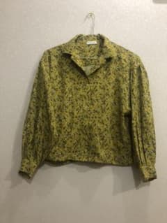 花柄シャツ earth music&ecology 黄色系 アースのサムネイル