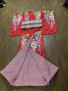 藤娘 裾引き 衣装 赤 藤娘 裾引き 衣装 赤 - メルカリ