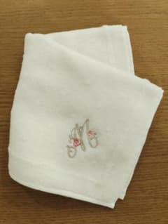 今治タオル タオルハンカチ ホワイト 花柄刺繍のサムネイル