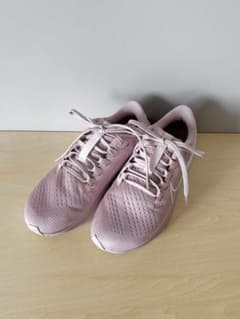 NIKE ウィメンズ　エアズームペガサスのサムネイル