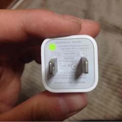純正充電器アダプターのサムネイル