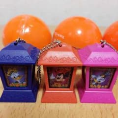 ディズニーシー♡カプセルトイ♡ランタン♡ハロウィンのサムネイル