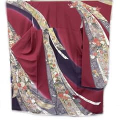 ☆中古品☆振袖　単品　正絹　黒系花・羽模様Ｂ級品ヤケ有り振袖 ☆中古品☆振袖 単品 正絹 黒系花模様B級品キズ・汚れ有り振袖 ☆中古