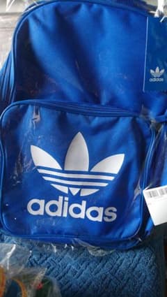 ADIDAS アディダスリュックのサムネイル