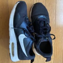 NIKE ナイキ　スニーカー　レディース　黒　お値下げのサムネイル