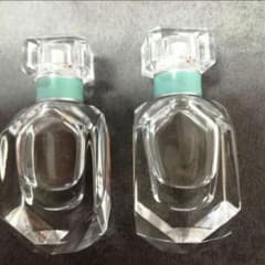 新品 芸能人愛用☆ティファニー オードパルファム モテ香水♡ミニボトル5ml×2のサムネイル