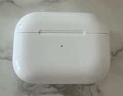 Apple AirPods pro 充電ケース 本体、イヤホンセットのサムネイル