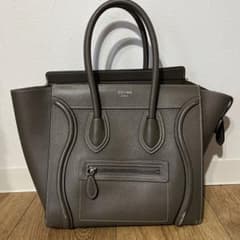 日曜日まで値下げ！CELINE ラゲージ マイクロ グレージュのサムネイル