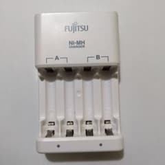 FDK ニッケル水素電池専用充電器 FCT345-AJ1 本体のサムネイル