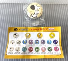 【未使用新品】くら寿司 PEANUTS スヌーピー 缶バッジのサムネイル
