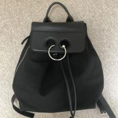 jw anderson リング付きフラップ 黒 バックパックのサムネイル