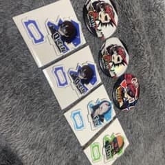 ペルソナ5 ザ・ロイヤル アクリルスタンド 缶バッジ セットのサムネイル