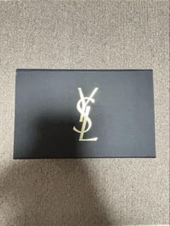 Yves Saint Laurent ギフト箱 黒のサムネイル