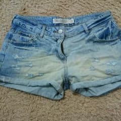 ZARAのショートパンツのサムネイル