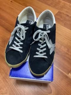 【値下げ】GOLDEN GOOSE  SUPERSTAR スエード箱付きのサムネイル