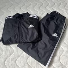 adidas ウインドブレーカー 上下　160cmのサムネイル