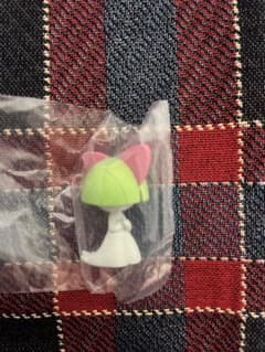 ポケモン 肩ズンFig. 6 ラルトス ガチャのサムネイル