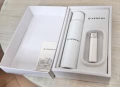 【新品未使用】GIVENCHY ライター 本体 箱付きのサムネイル