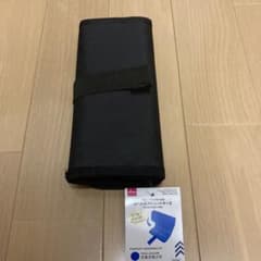 新品未使用　DAISO ロール式ガジェットケース ブラックのサムネイル