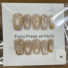 【まとめ買い値引き】ネイルチップ ベージュ ゴールド スクエア シンプルのサムネイル