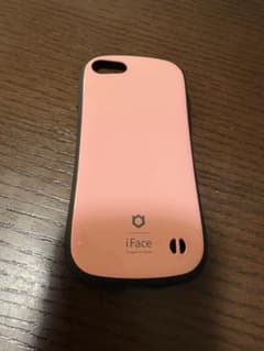 (カミング様専用)iFace ピンク iPhonese第三世代用ケースのサムネイル